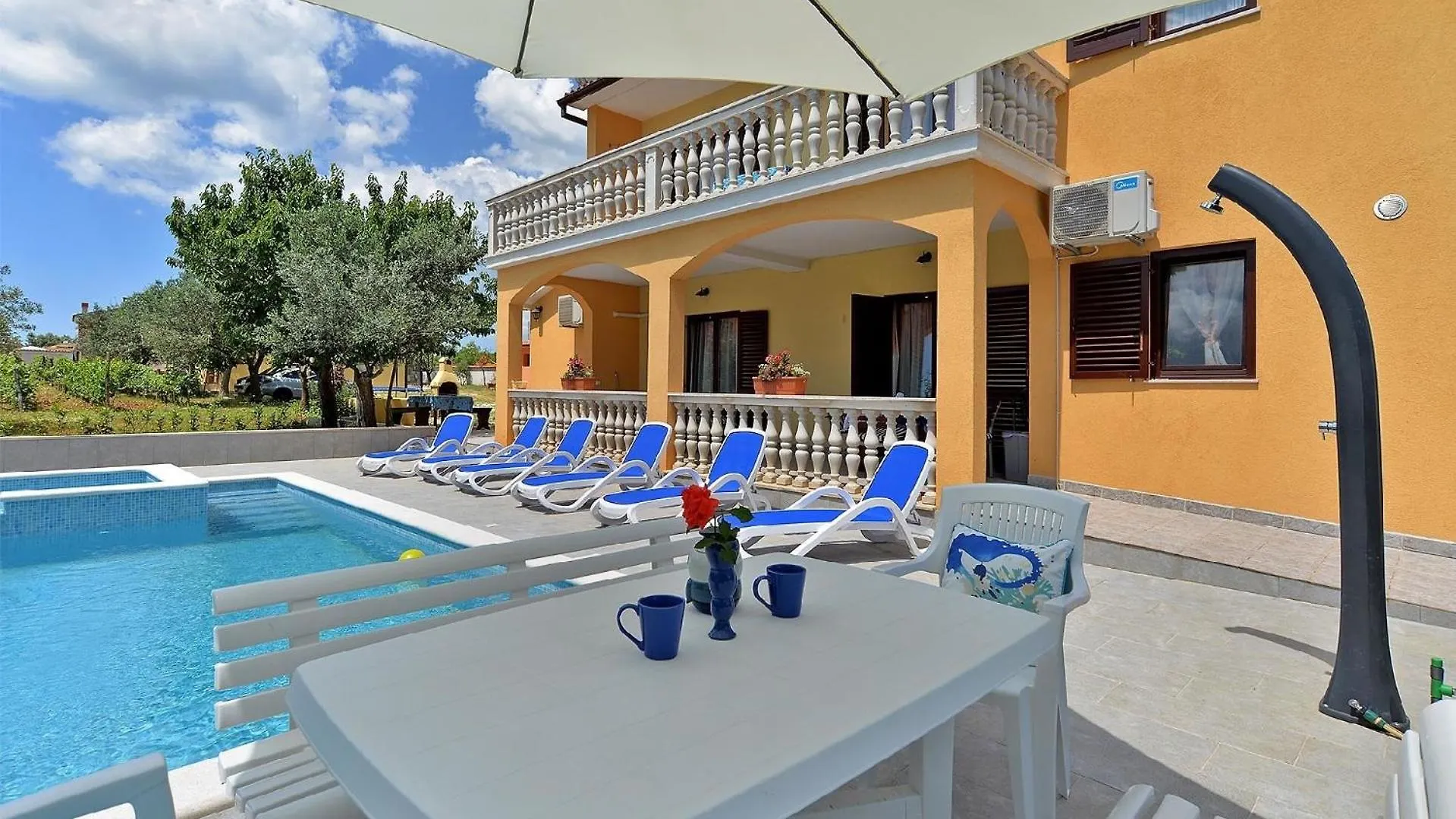 Ferienhaus Mit Privatpool Fuer 16 Personen Ca 190 Qm In Vodnjan, Istrien Istrische Riviera 0*, Vodnjan