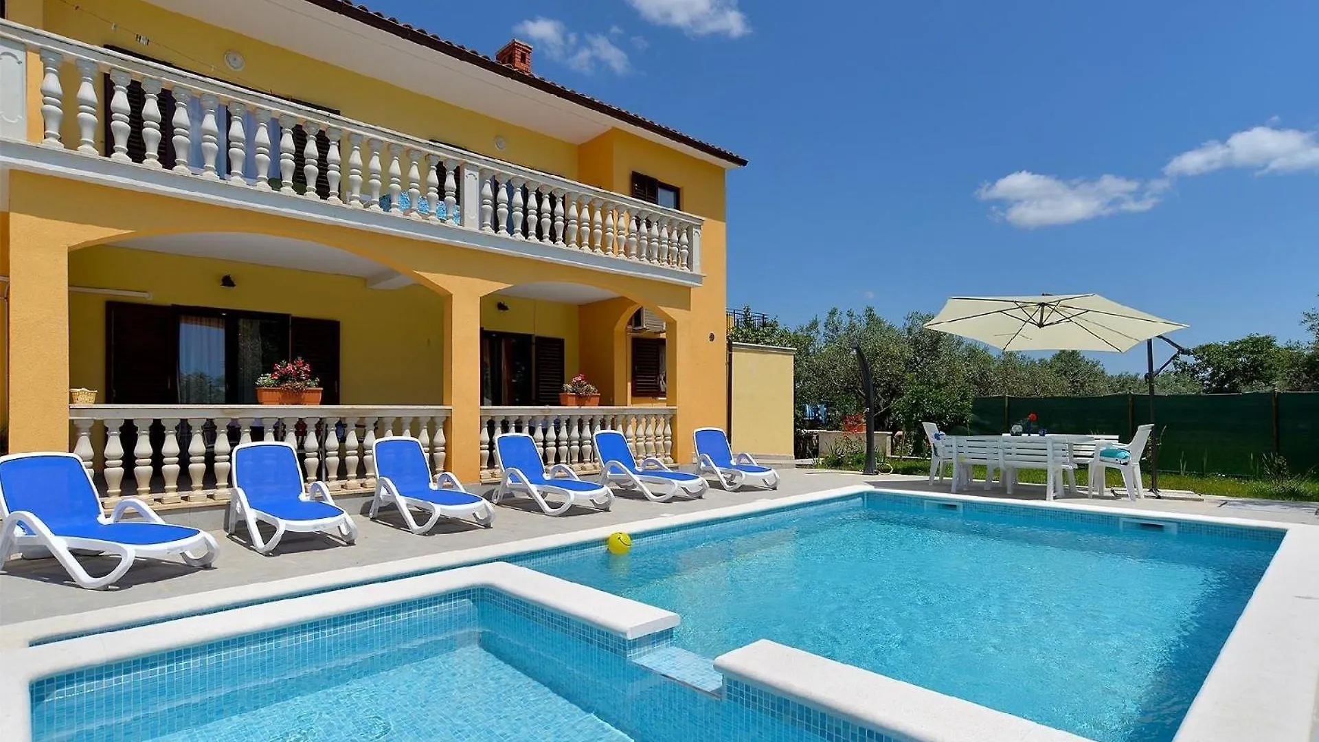 Ferienhaus Mit Privatpool Fuer 16 Personen Ca 190 Qm In Vodnjan, Istrien Istrische Riviera Holiday home Vodnjan
